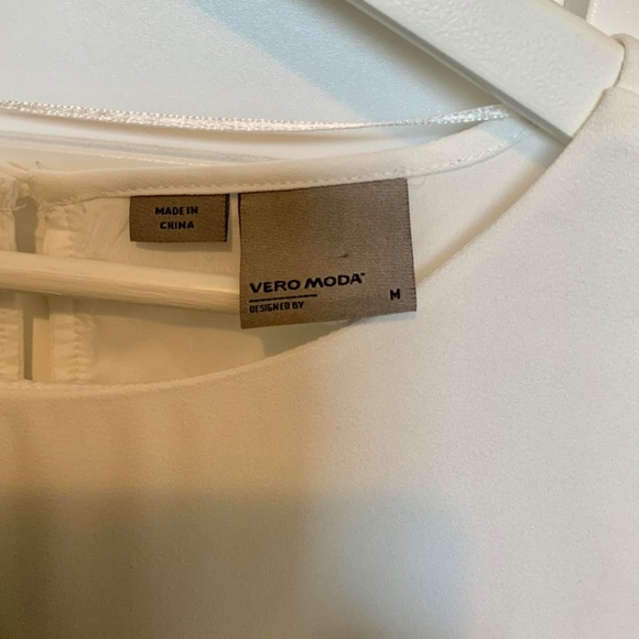 ☁️White Party? Outstanding Vero Moda Split Sleeve Dress - Picture 4 of 5